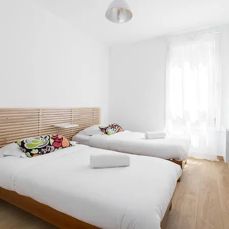 Large Brand New 2 Bdr Nice Port * 尼斯