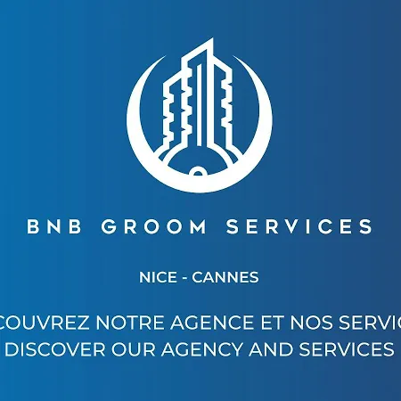 Large Brand New 2 Bdr Nice Port 公寓